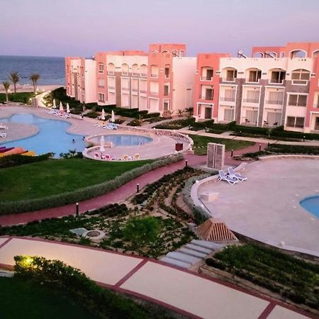 Oyster Bay Beach Resort Abu Dabab Exteriér fotografie