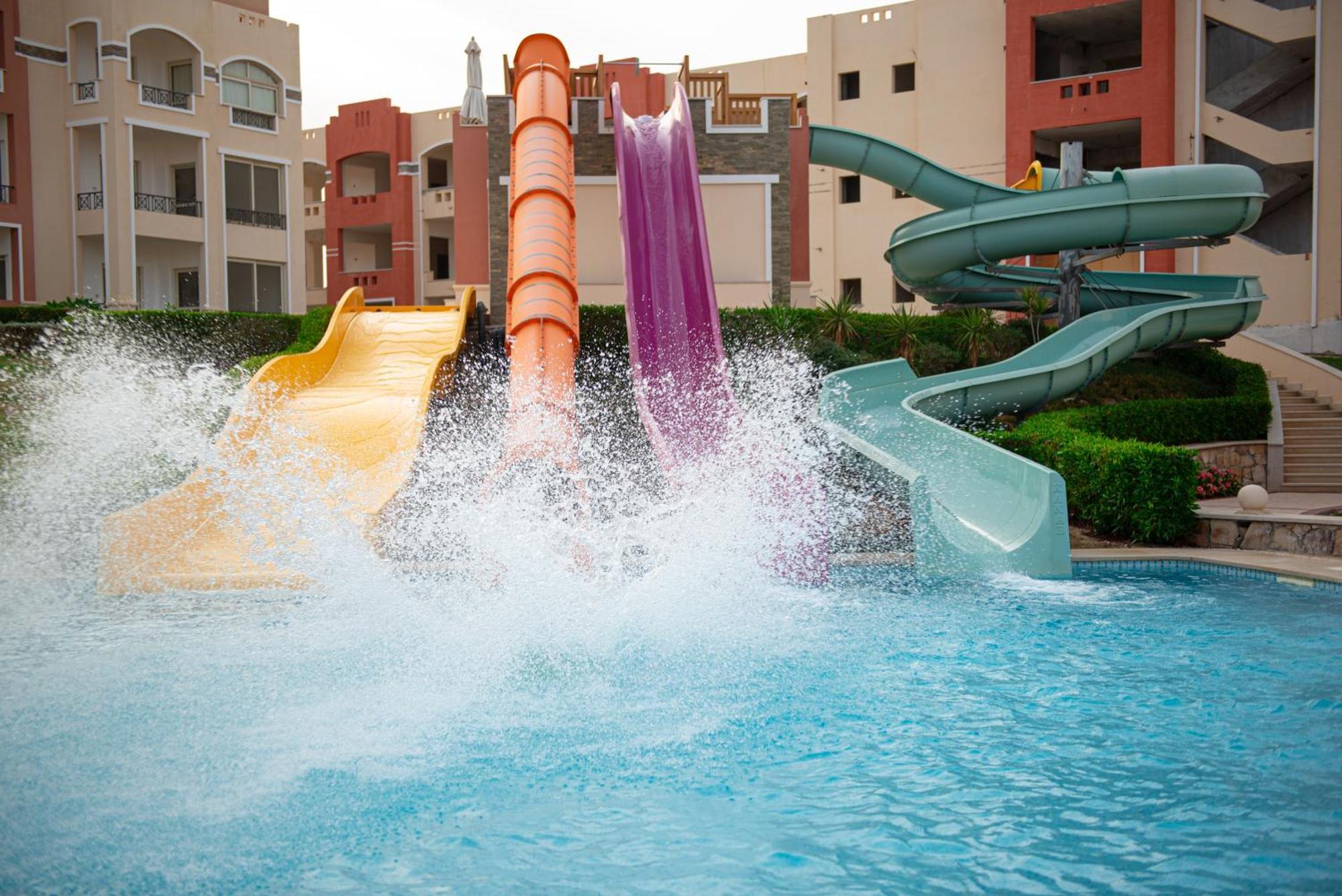 Oyster Bay Beach Resort Abu Dabab Exteriér fotografie