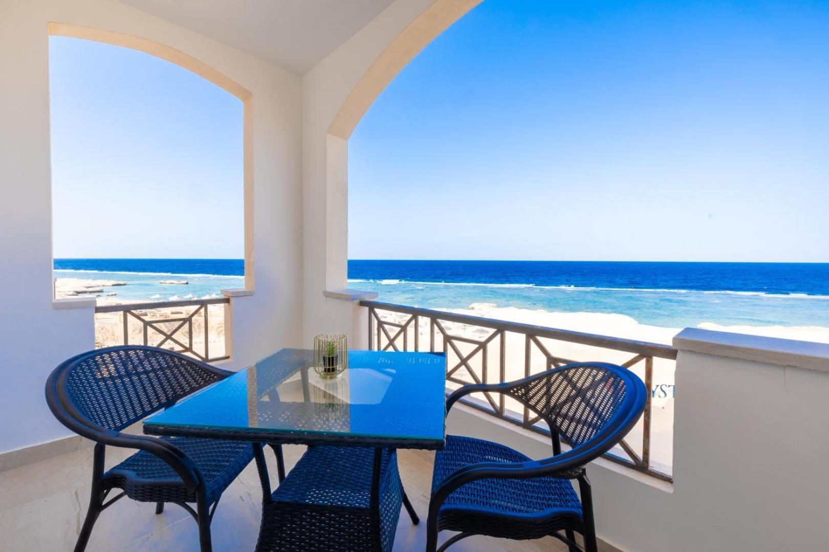 Oyster Bay Beach Resort Abu Dabab Exteriér fotografie