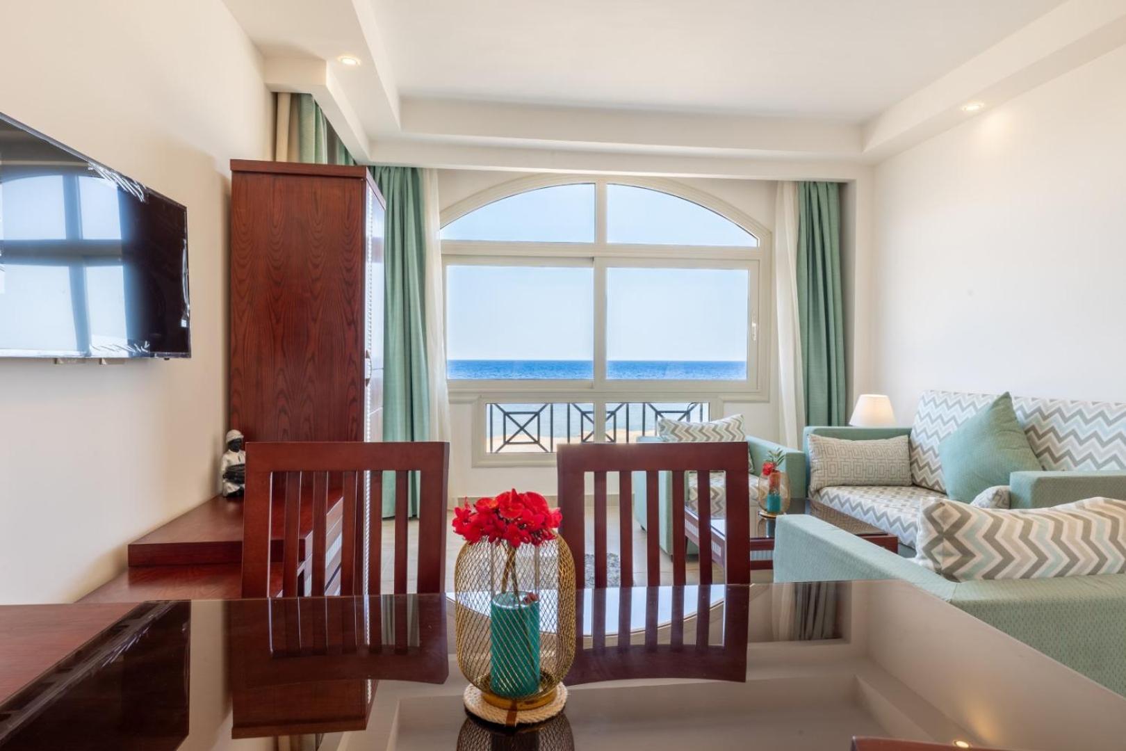 Oyster Bay Beach Resort Abu Dabab Exteriér fotografie