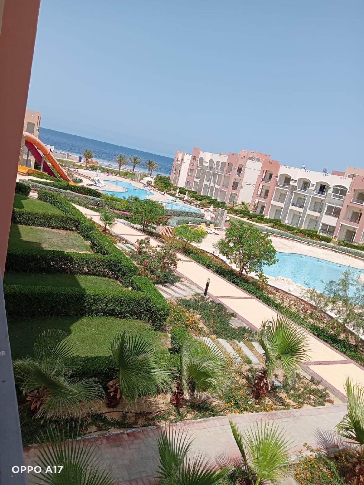 Oyster Bay Beach Resort Abu Dabab Exteriér fotografie