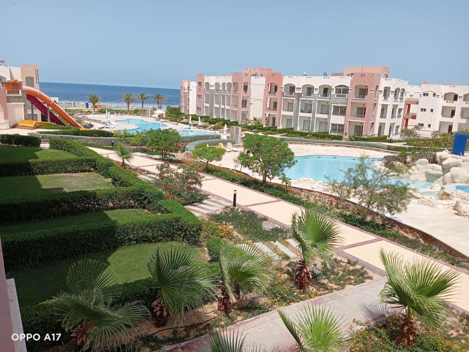 Oyster Bay Beach Resort Abu Dabab Exteriér fotografie